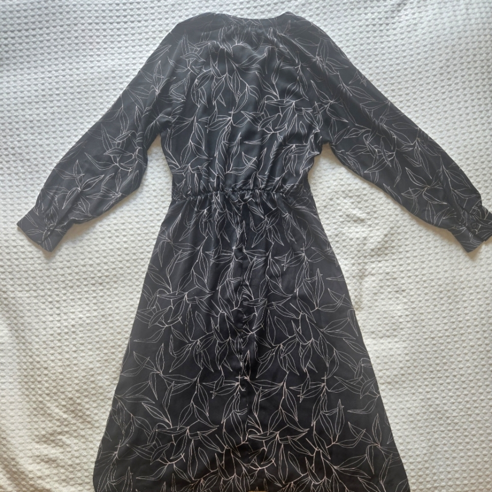 A New Day. Elegant Black and White Leaf Print Dress. Size S - Picture 2 of 7